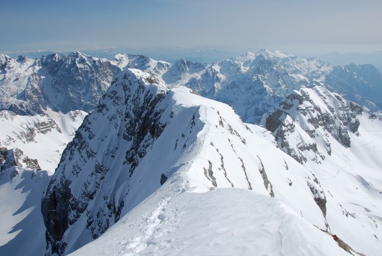 Aukščiausia Dinarų Alpių viršukalnė Jezerce 2694 m